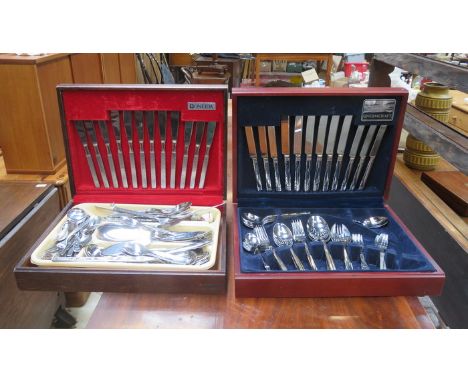 TWO PART CANTEENS OF SILVER PLATED CUTLERY AND LOOSE FLATWARE 