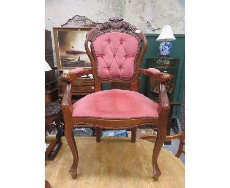 UPHOLSTERED REPRODUCTION BUTTON BACK CHAIR 