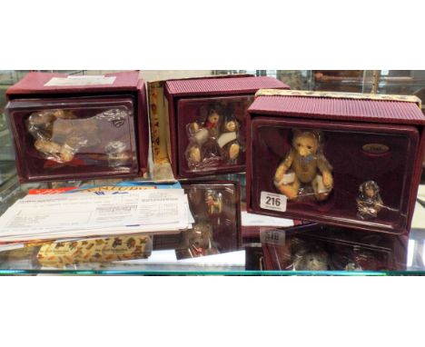 A collection of Steiff miniature bears in fitted boxes 