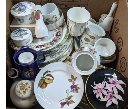 Mixed ceramics to include Royal Worcester Evesham items, Coalport, Wedgwood, Royal Doulton and others along with Royal family