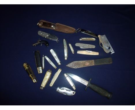 Large selection of various assorted pocket knives, pen knives, small sheath knives etc including silver hallmarked bladed and