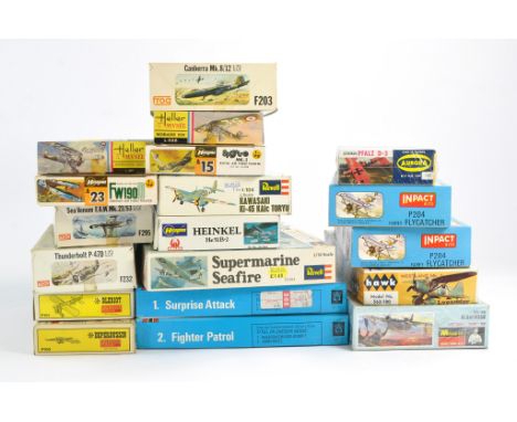 Vintage Model Kit group comprising seventeen boxed issues including FROG, Aurora, Monogram, Revell and others. Some sealed. A