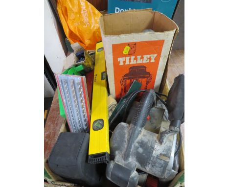 A tray of miscellaneous items to include a boxed Tilley lamp and selection of tools 