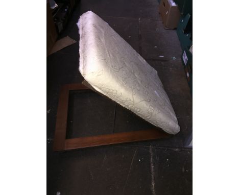 FOLDING FOOT STOOL