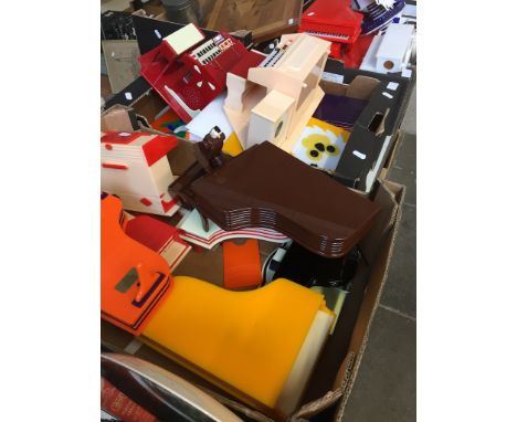 THREE BOXES OF PLASTIC MODEL PIANOS, ORGANS ETC.     T2
