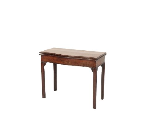 GEORGE III MAHOGANY CARD TABLE, late 18th century, the serpentine fronted hinged top on straight chamfered legs, one back leg