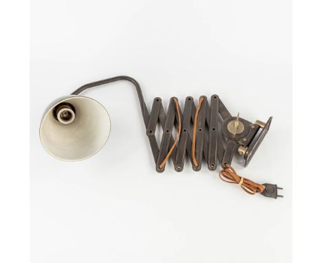 AGI, an accordion wall light. Metal. Circa 1940-1950 Dimensions: (W: 56 x  x D: 15 cm)