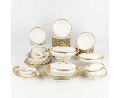Porcelaine De Limoges, a 77 piece large dinner service. Consisting of: 36 large plates12 deep plates12 small plates17 other p