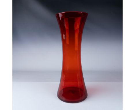 Elegant glass vase in a striking ruby red color, showcasing the brand's renowned craftsmanship and vibrant hues. The piece fe