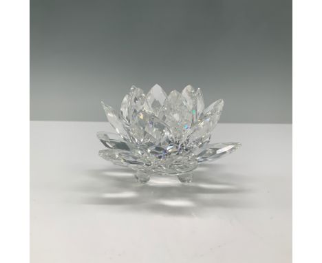 Swarovski Crystal Water Lily candleholder, designed by Max Schreck as part of the Silver Crystal collection. This elegant pie