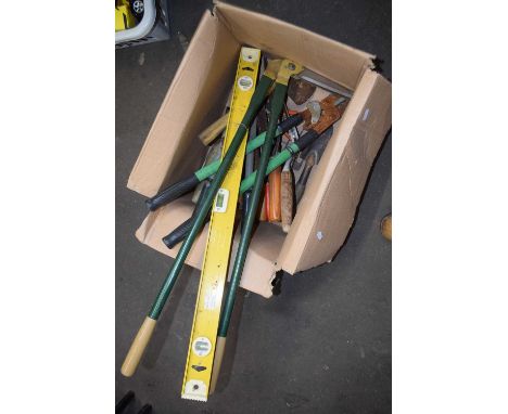Quantity of assorted gardening tools