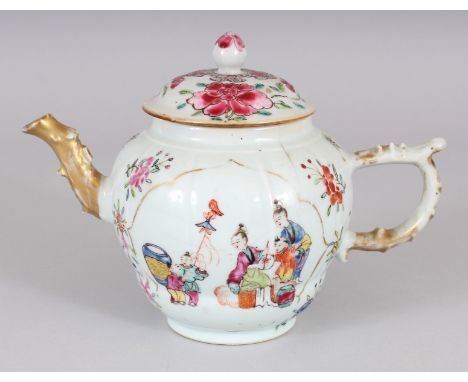 AN 18TH CENTURY CHINESE QIANLONG PERIOD FAMILLE ROSE MANDARIN PORCELAIN TEAPOT, with a matching cover, 7.75in long including 