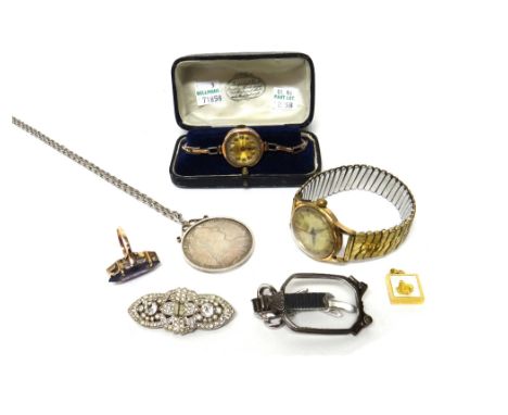 A lady's 9ct gold circular cased Rolco wristwatch, with a signed movement and dial, import mark Glasgow 1926, on an expanding