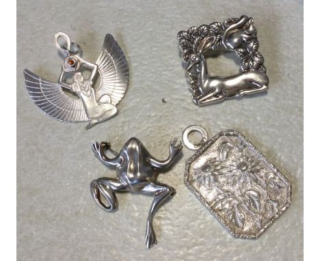 A Chinese silver pendant together with brooches etc. Approx. 39 grams. Est. £30 - £40.