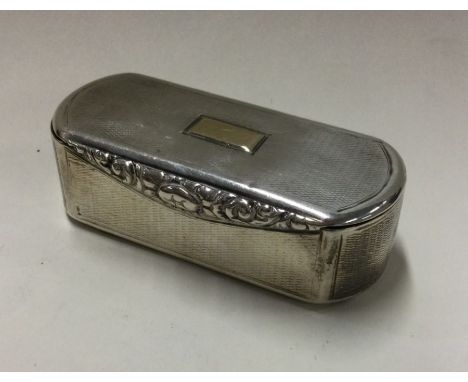A George III silver snuff box. London 1824. By Thomas Pepper. Approx. 68 grams. Est. £120 - £150.