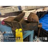 Lot with vise (6 inch) and Black & Decker 1788 Heavy-Duty 3/4 HP 8" Bench Grinder, Serial #3505A1531