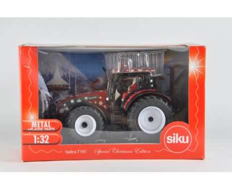 Siku 1/32 Valtra T Series Snow Edition Tractor. Ex Display so VG to E in Opened Box.