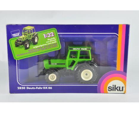 Siku 1/32 Deutz DX86 Tractor. M in Box.