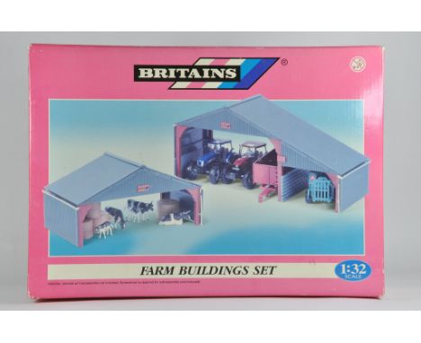 Britains 1/32 Farm Building Set. M in Box.