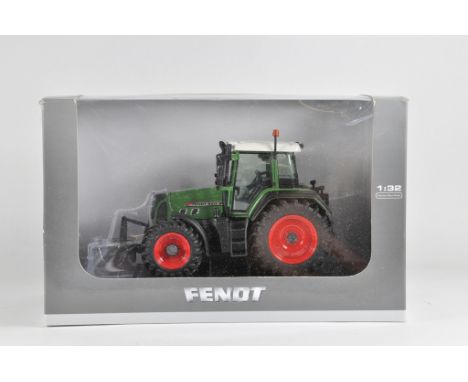 Universal Hobbies 1/32 Fendt 820 Tractor. M in Box.