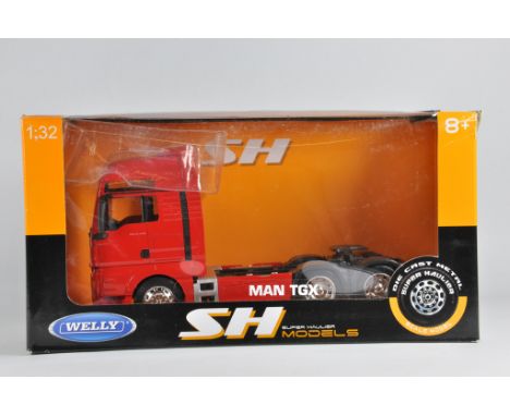 Welly 1/32 MAN TGX Truck Tractor Unit. Red. M in Box.