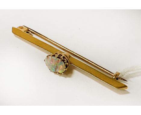 GOLD OPAL BAR BROOCH - 2.8 GRAMS TOTAL APPROX