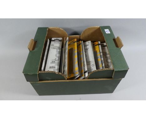 A Box Containing Approximately 1000 Hacksaw Blades, Plus VAT 