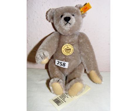 A Steiff Richard Steiff Teddy, Grey, CLassic 1905 Replica. CONDITION REPORT: Good condition, unboxed.