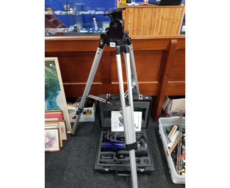 Meade, ETX90 Telescope with Autostar computerised controller + manual controller + hard travel case + deluxe tripod
