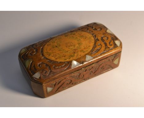 An early 20th century canted rectangular snuff box, possibly Turkish prisoner of war, hinged cover decorated in penwork with 