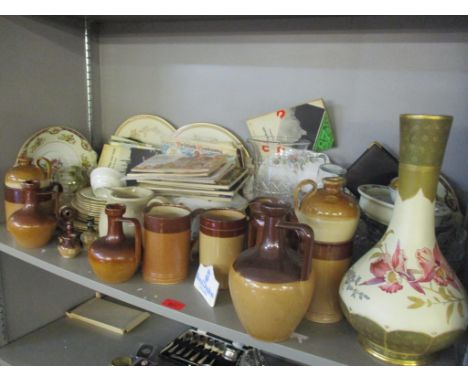 A mixed lot to include Doulton stoneware, cigarette cards, mantel clock, boxed collectors plates, glassware and other items L