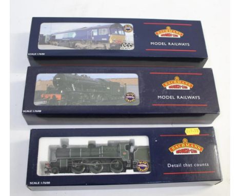 BACHMANN BOXED LOCOMOTIVES 3 boxed locomotives, 32-258 WD Austerity BR, 32-160 N Class 1406, and 32-731 Class 66 Diesel 66407