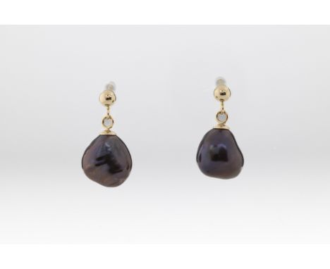 A pair of 9ct yellow gold and black pearl earrings,  the yellow gold studs with post and butterfly fittings suspending 9.5mm 