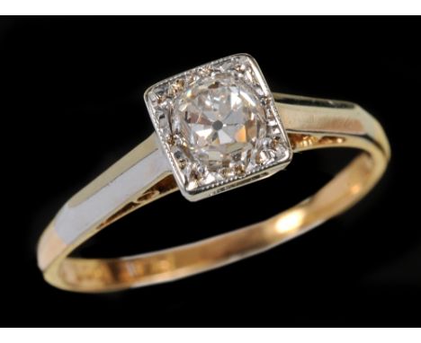 A Diamond single stone Ring pavé-set old-cut stone in square setting, marked PLAT, 18ct, ring size K 1/2