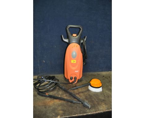 AN RAC HP021 PRESSURE WASHER, with one lance, two nozzles and car brush (PAT pass and working)