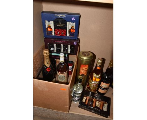 ALCOHOL, One Box of Mixed Alcohol comprising 1 x POWERS GOLD LABEL Irish Whiskey, 40% vol. 700ml, fill level lower neck, seal
