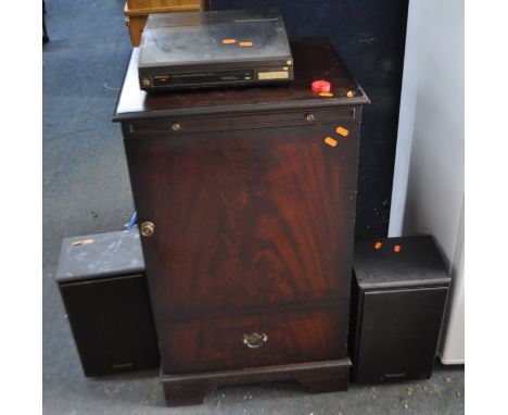 A HI FI CABINET CONTAINING A TECHNICS HI FI WITH MATCHING SPEAKERS, comprising a SU-X50 amplifier, a ST-X70L tuner (front pan