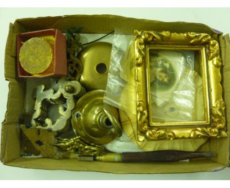 A tray containing brass fittings; cigarette silks; a glass cutter etc.