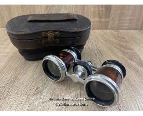 VINTAGE OPERA GLASSES WITH CASE