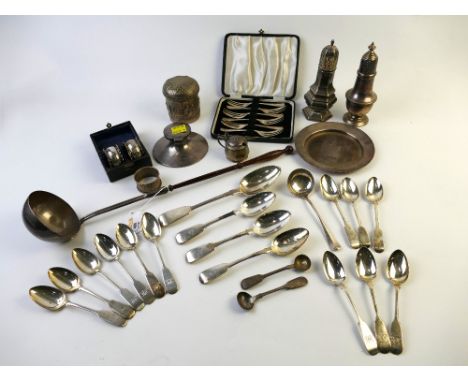 Collection of silver and plated items - +/- 530 grams of silver spoons, a silver platter and three napkin rings weight 166 gr