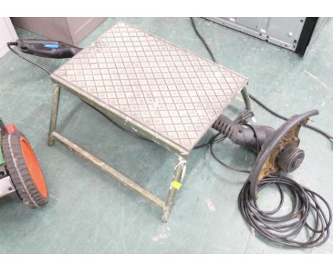 Decorating step and electric strimmer