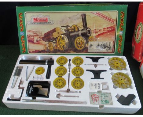 A Mamod live steam model traction engine kit, in original box.