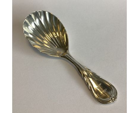 A good Victorian silver caddy spoon with fluted bowl. London 1861. By George Adams. Approx. 20 grams.