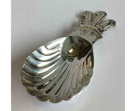 A heavy modern silver caddy spoon with cast decoration. London 1981. By R&B. Approx. 24 grams.