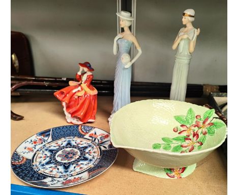 A Carltonware leaf bowl and a Japanese saucer
