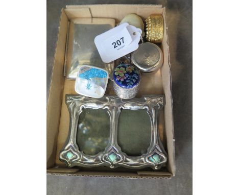 A silver plated Edwardian ladies purse, five patch boxes and an art nouveau twin picture figure (7) 