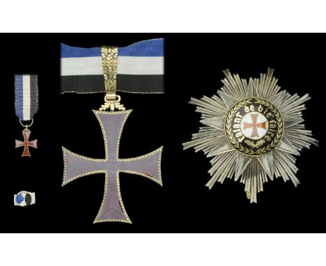Portugal, Republic, Order of Prince Henry the Navigator, Third Class set of insignia, comprising neck badge, 63mm x 56mm, sil