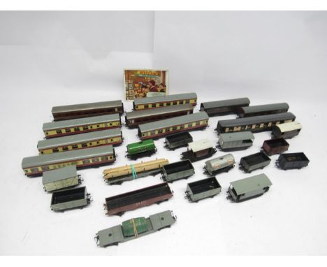 A collection of loose Hornby Dublo and other 00 gauge model railway goods wagons and passenger coaches, Graham Farish Pullman