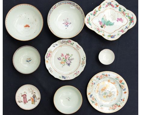 A collection of Chinese famile verte export ware to include four various bowls, two plates (AF); a lozenge shaped raised bowl