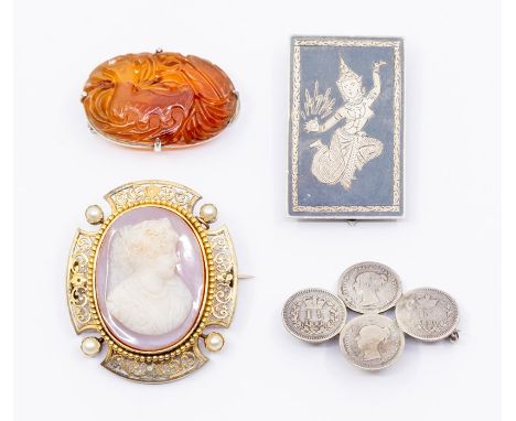 A collection of vintage jewellery to include a carnelian clip carved with a duck and foliate decoration, length approx 30mm, 